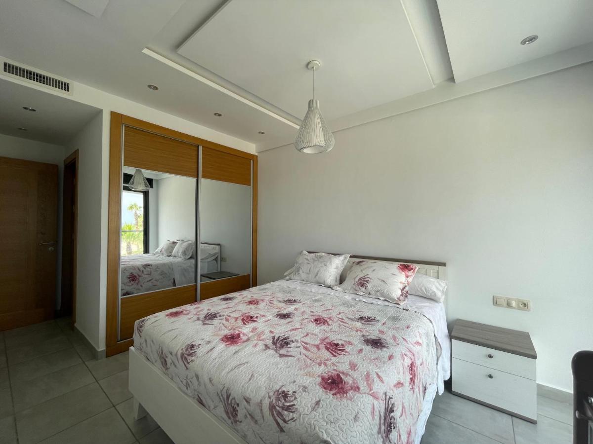 Seafront High Standard Apartment Martil Bagian luar foto