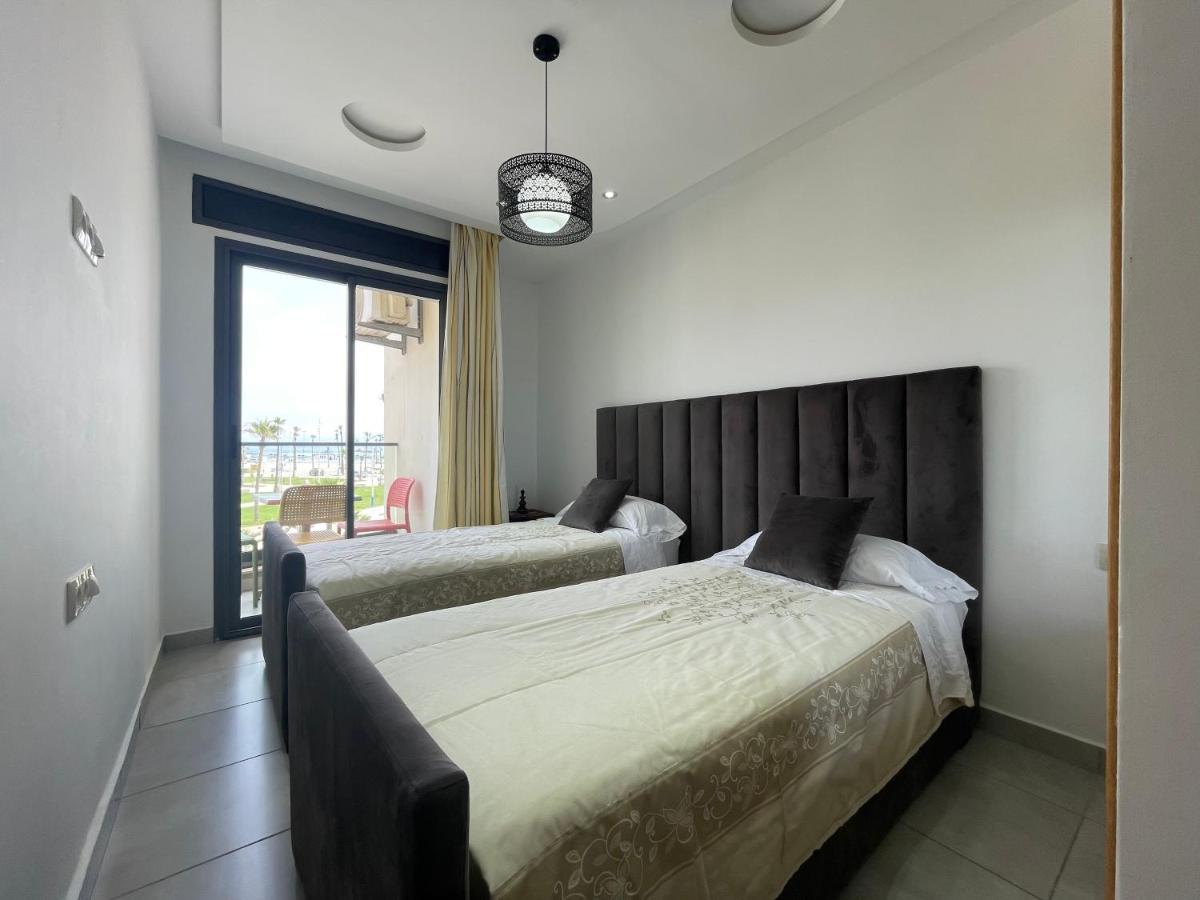 Seafront High Standard Apartment Martil Bagian luar foto